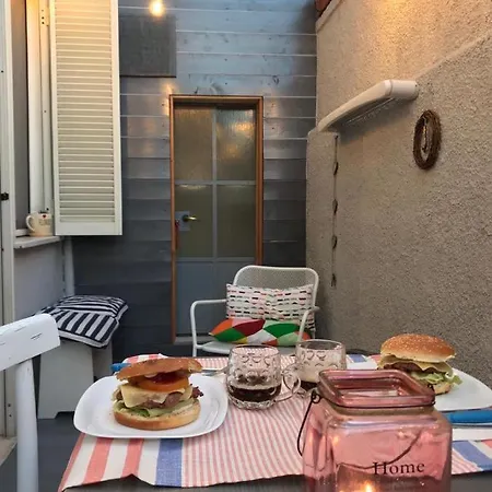 Διαμέρισμα Family House -